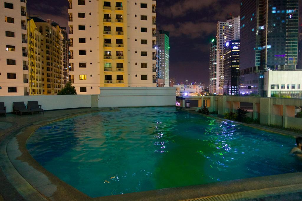 Luxury Condo At Forbeswood Parklane The Fort Bgc Makati City Zimmer foto